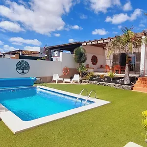 villa-del-corazon-salinas-golf.in-canary-islands.com/